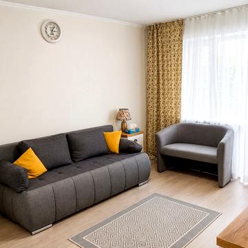 Петропавлівська вул., 26