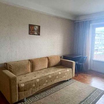 Амвросія Бучми бульв., 3