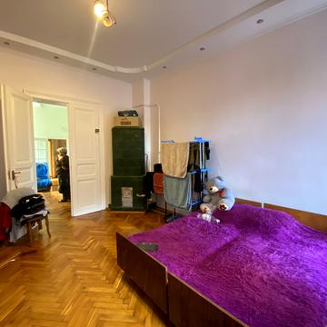 Головна вул., 14