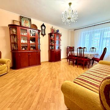 Урлівська вул., 4
