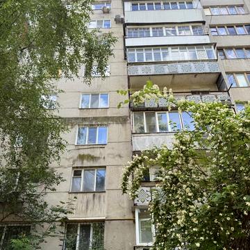 Небесної Сотні просп. (Маршала Жукова), 20