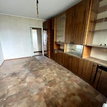 Радісна вул., 38