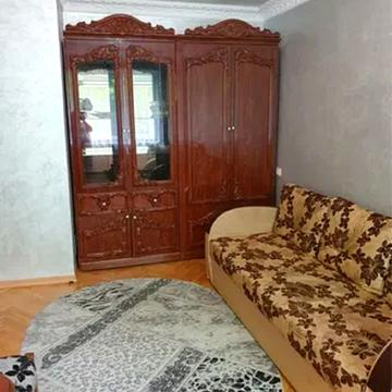 Петра Карманського вул. (), 14