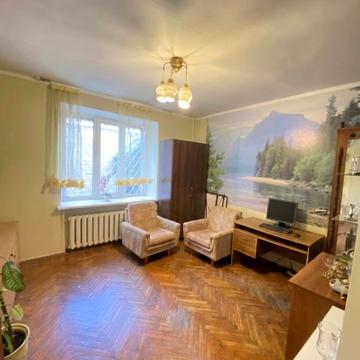 Володимирська вул., 65