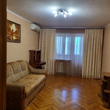Срібнокільська вул., 24
