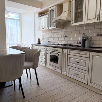Курінного Чорноти вул., 10