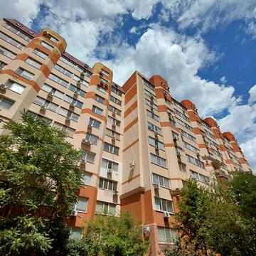 Старицького вул., 20/3