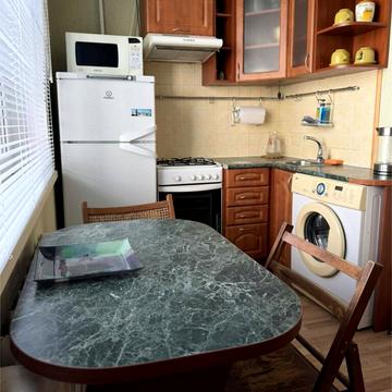 Оболонський просп., 30