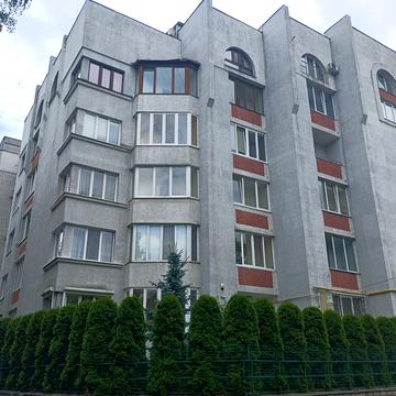 Олени Кульчицької вул., 16г