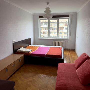Олександра Архипенка вул. (Мате Залки), 8-В