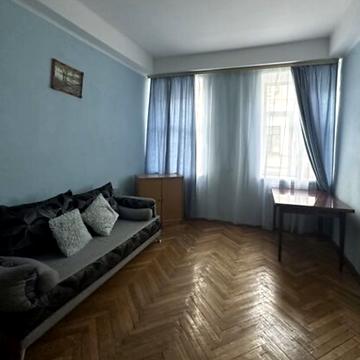 Ярославська вул., 10