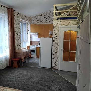 Завокзальна вул., 7