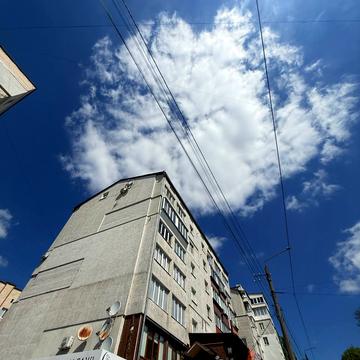 Степана Бандери вул., 49/2