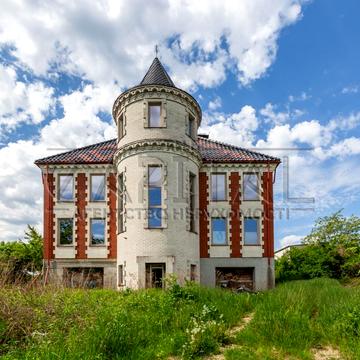 Центральна вул.