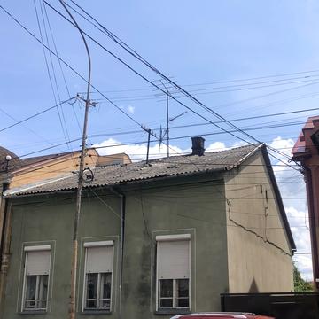 Миру вул., 46