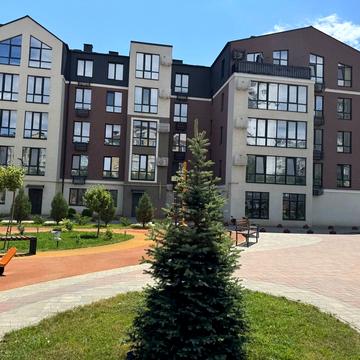 Академіка Сахарова вул., 52-В