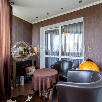 Федора Ернста вул., 8