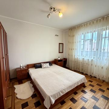 Степана Олійника вул., 17