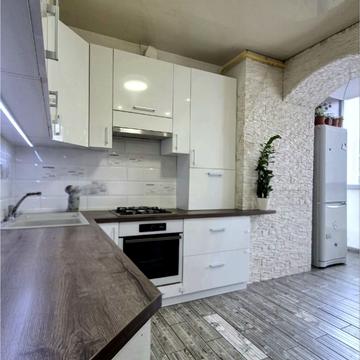 Соборна вул., 126/14