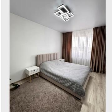 Студентська вул., 34