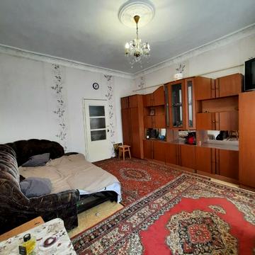 Матроський узвіз, 14