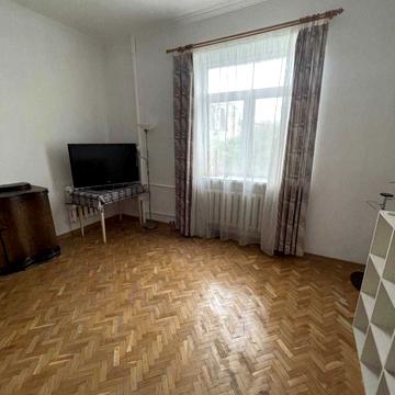 Золотоворітська вул., 2