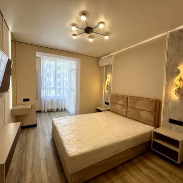 Співдружності вул., 5