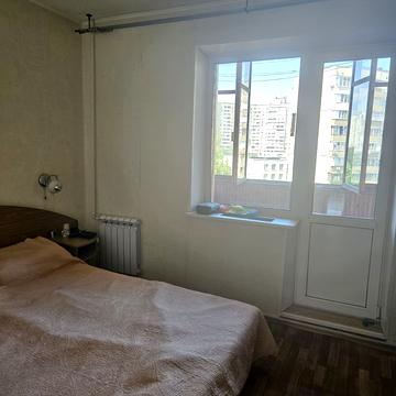 Драгоманова вул., 42