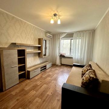 Григорія Ващенка вул., 5