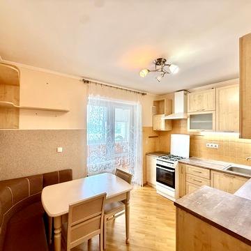 Петра Маланюка вул. (Декабристів), 52/5