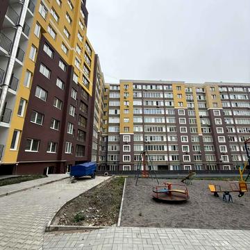 Озерна вул., 4