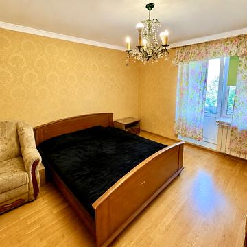 Ігоря Юхновського вул. (Сулеймана Стальського), 30