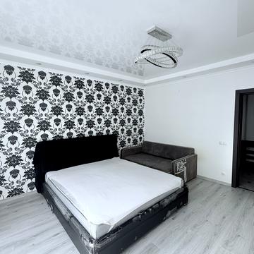 Драгоманова вул., 2