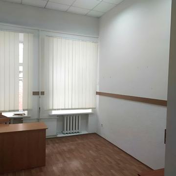 Нижньовоскресенська вул., 7
