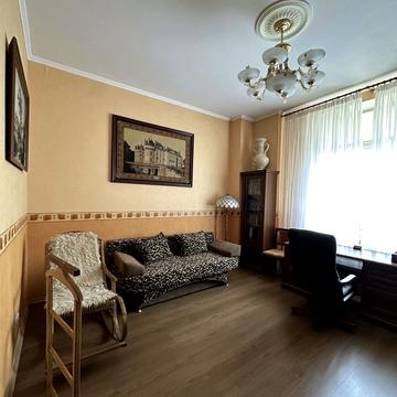 Волоська вул., 50/38