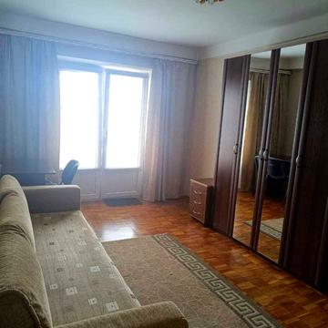 Амвросія Бучми бульв., 3