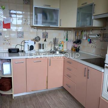 Валерія Лобановського вул., 24