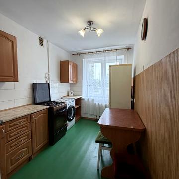 Євгена Патона вул., 2/2