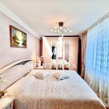 Русанівська набережна вул., 8/1