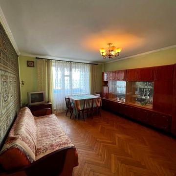Біла вул., 105а
