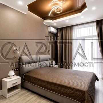 Саперне Поле вул., 12