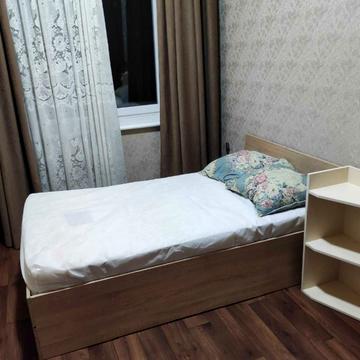 Семінарська вул., 4