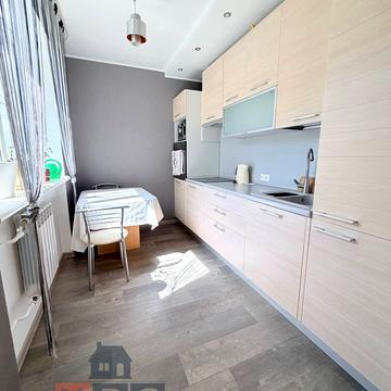 Титаренківський пров., 4