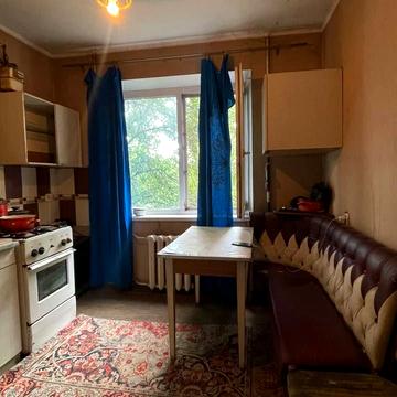 Героїв просп., 4