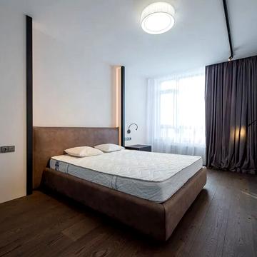Джона Маккейна вул. (Івана Кудрі), 7