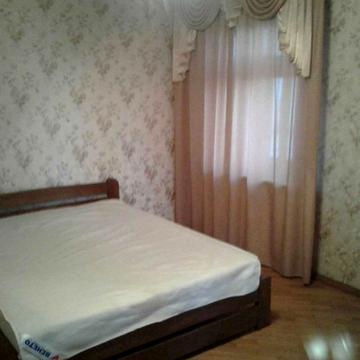 Небесної Сотні просп. (Маршала Жукова), 87а