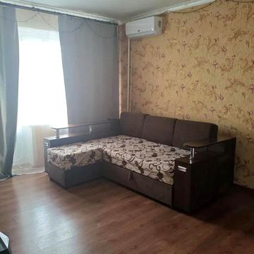 Миропільська вул., 13