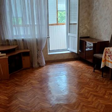 Перемоги просп., 72