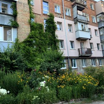 Олеся Гончара вул., 15/17