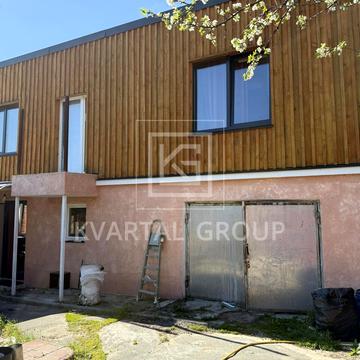 вул. Ново-Ірпінська, 10